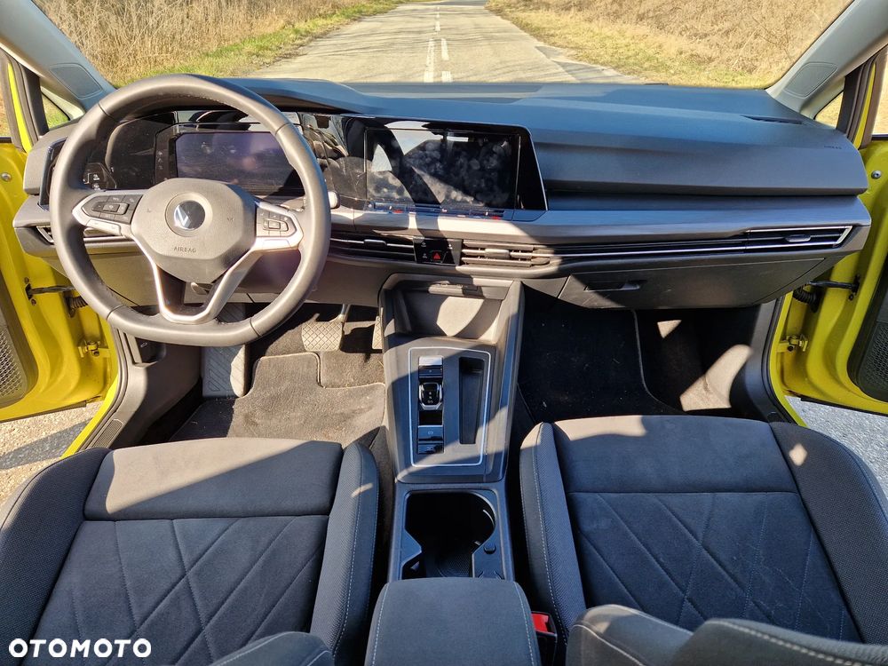 Volkswagen Golf 1.5 TSI BMT Evo IQ Drive DSG - 25