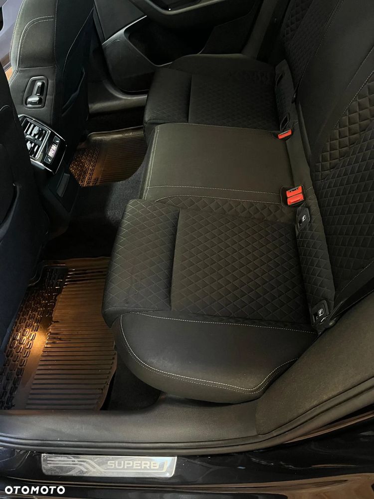 Skoda Superb 2.0 TDI Ambition DSG - 12