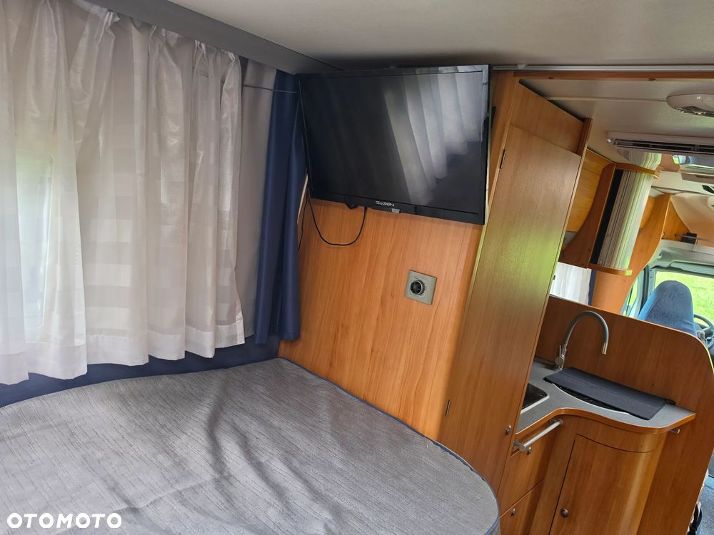 Adria Coral - 18