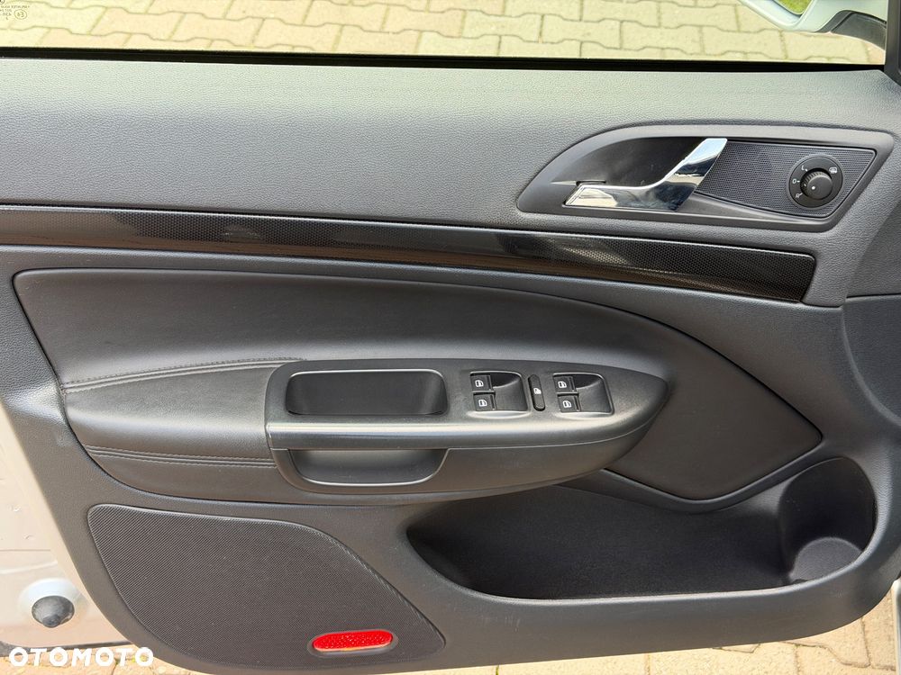 Skoda Octavia 2.0 TSI RS - 30