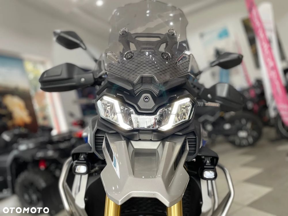VOGE 900DSX - 6