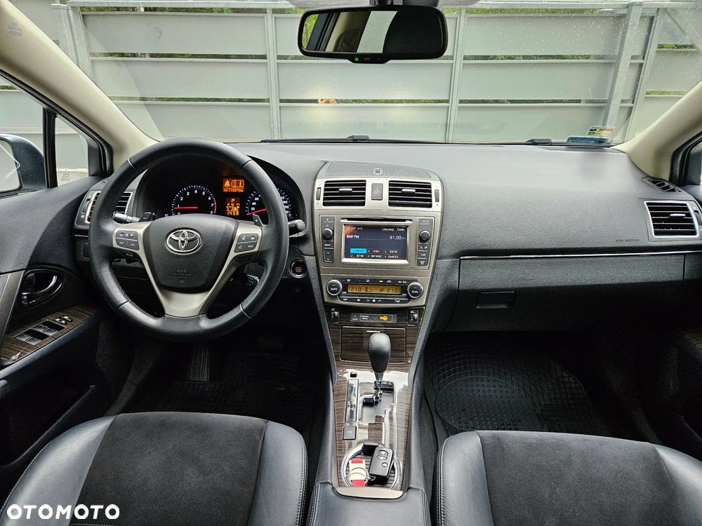 Toyota Avensis 1.8 Premium EU5 MS - 8