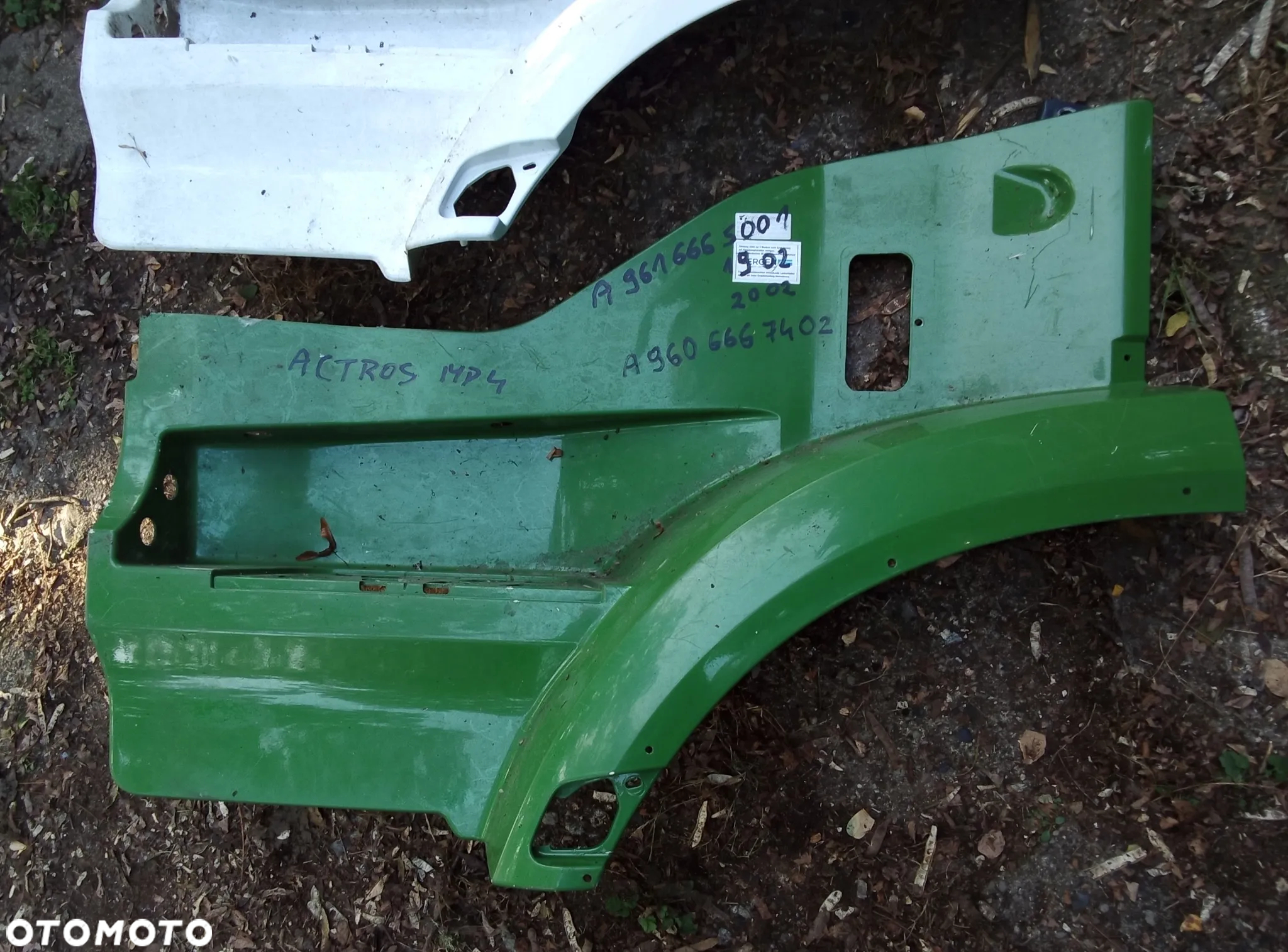 Stopnica stopień Mercedes actros MP4 A9616665001 A9606667402 - 3
