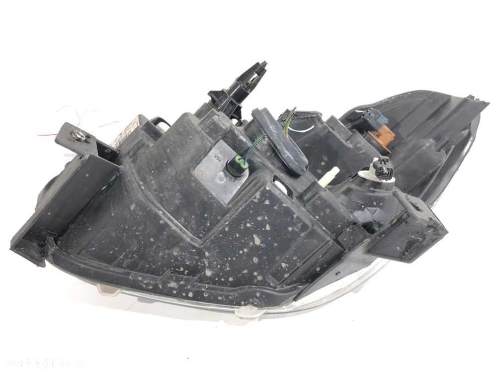 REFLEKTOR PRAWY PRZÓD  DACIA DOKKER nadwozie wielkoprzestrzenne (MPV) (KE_) 2012 - 2022 1.6 61 kW - 6