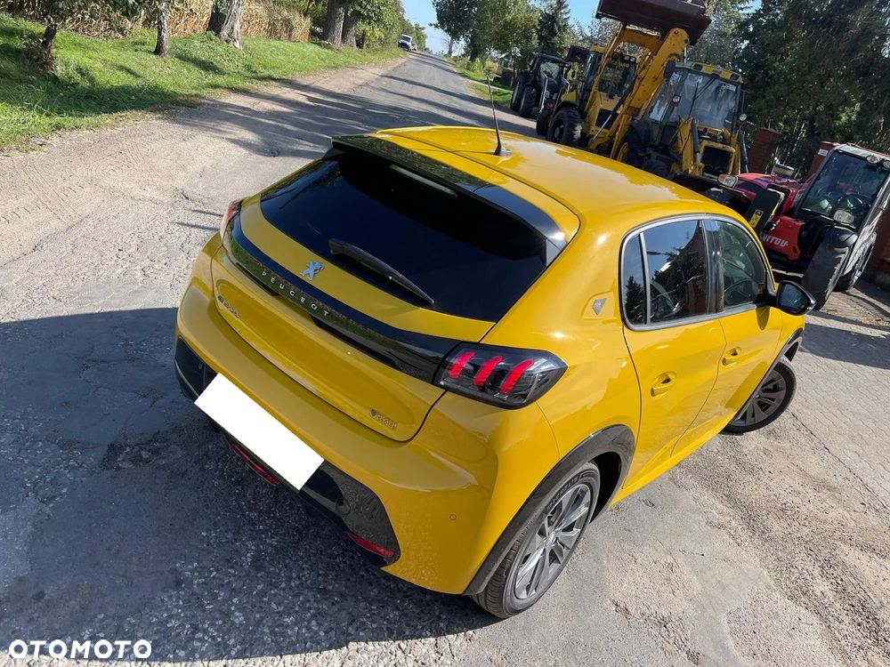 Peugeot 208 Elektromotor 136 Allure - 24