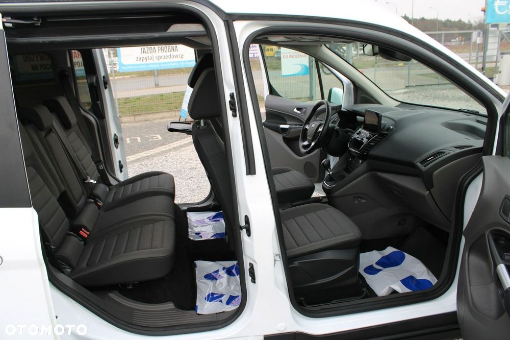 Ford Tourneo Connect - 31