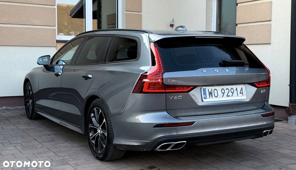 Volvo V60 D3 Momentum - 19