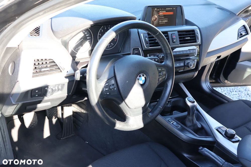BMW Seria 1 116i Edition Metropolitan - 5
