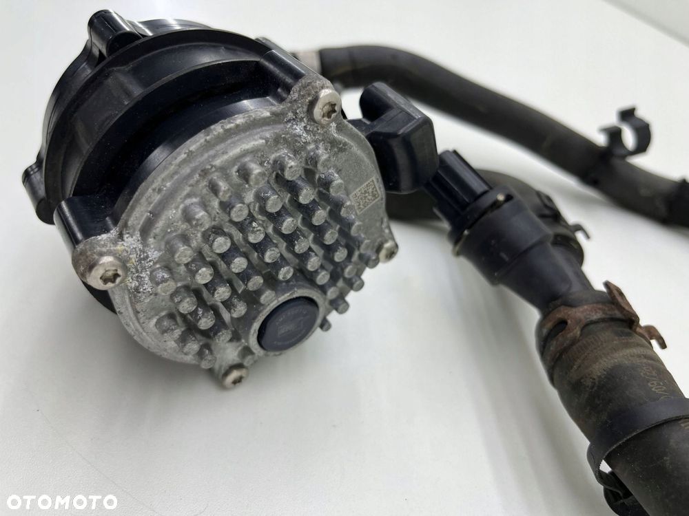 VOLVO XC40 DODATKOWA POMPA WODY PRZEWODY KOMPLET 32222737 - 3