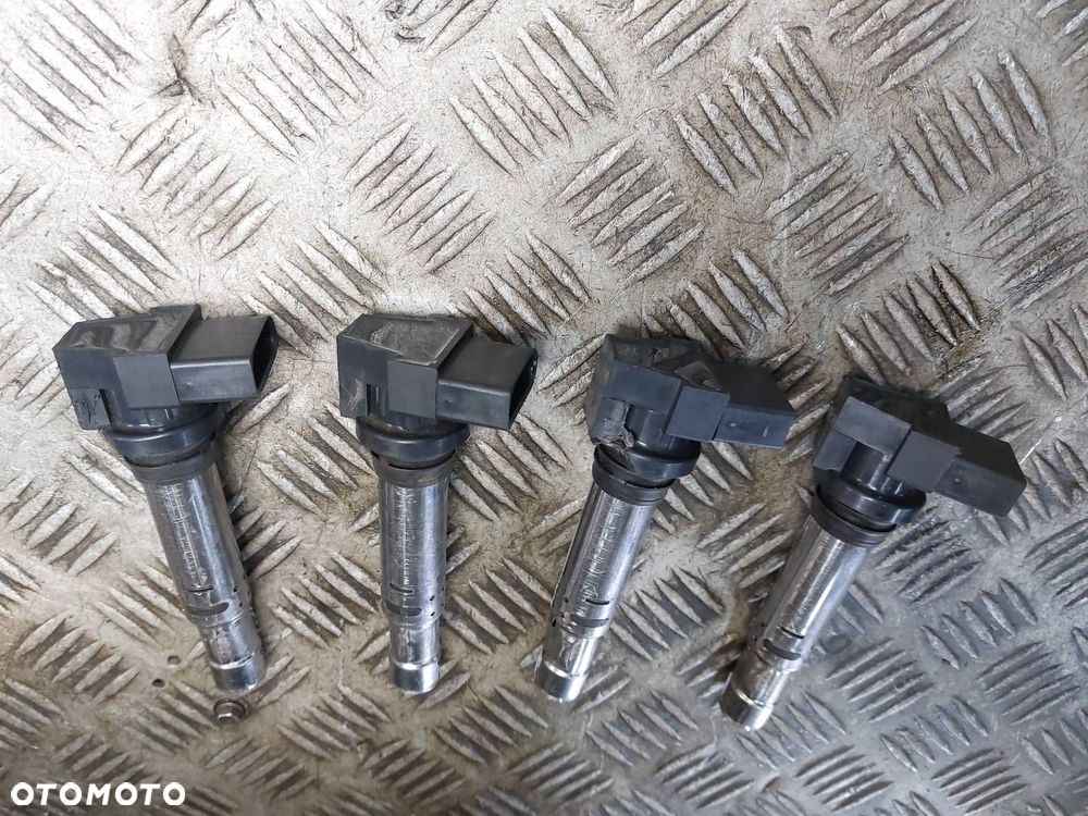 CEWKA ZAPŁONOWA KOMPLET VOLKSWAGEN GOLF V 1.4 FSI NGK U5002 - 3