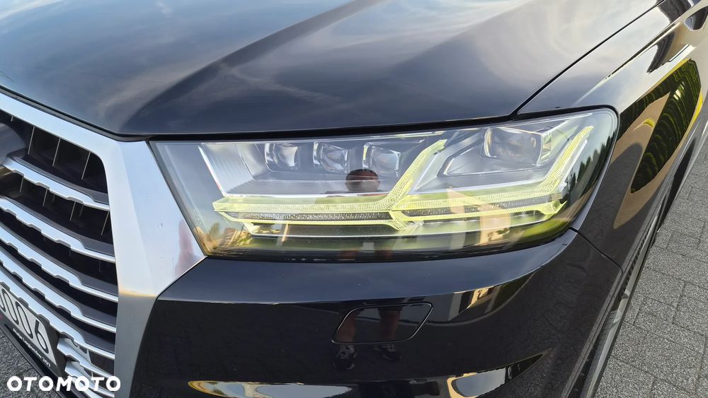 Audi Q7 - 30