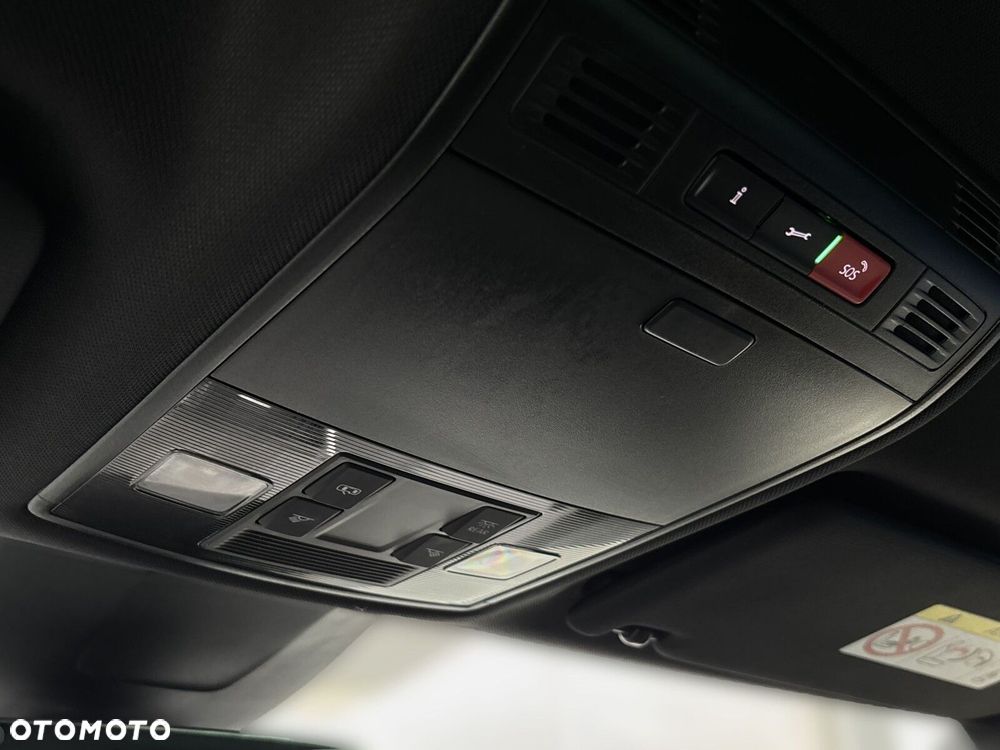 Skoda Superb 2.0 TDI SCR L&K DSG - 31
