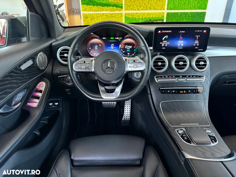Mercedes-Benz GLC Coupe 300 e 4Matic 9G-TRONIC AMG Line Plus - 8