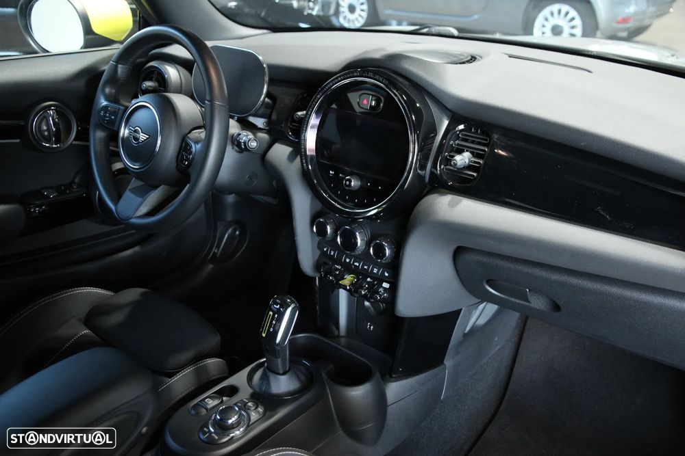 MINI 3 Portas Cooper SE Premium Essential - 10