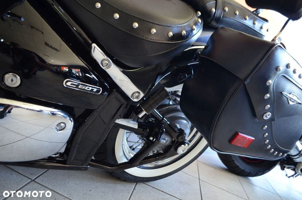 Suzuki VL 800 Volusia - Boulevard C50 - 27