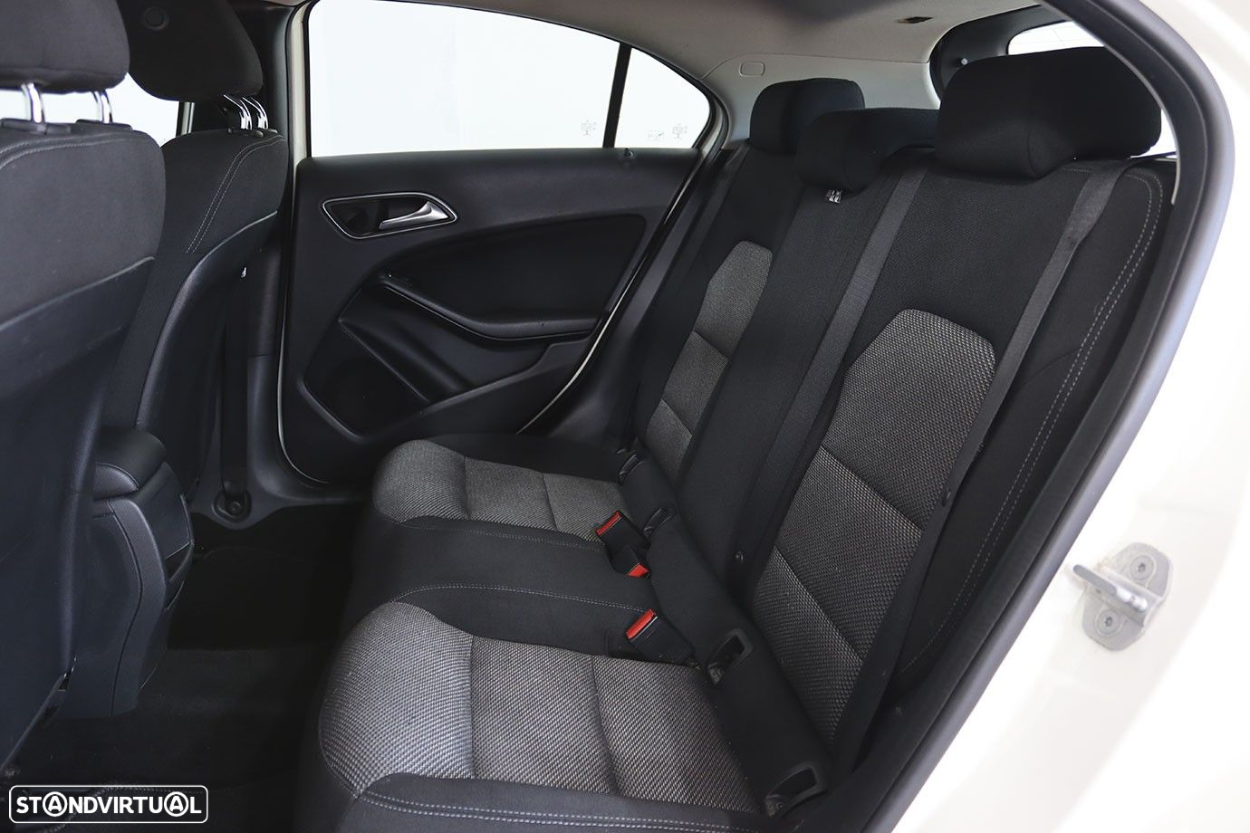Mercedes-Benz A 180 CDi BlueEfficiency Aut. - 12