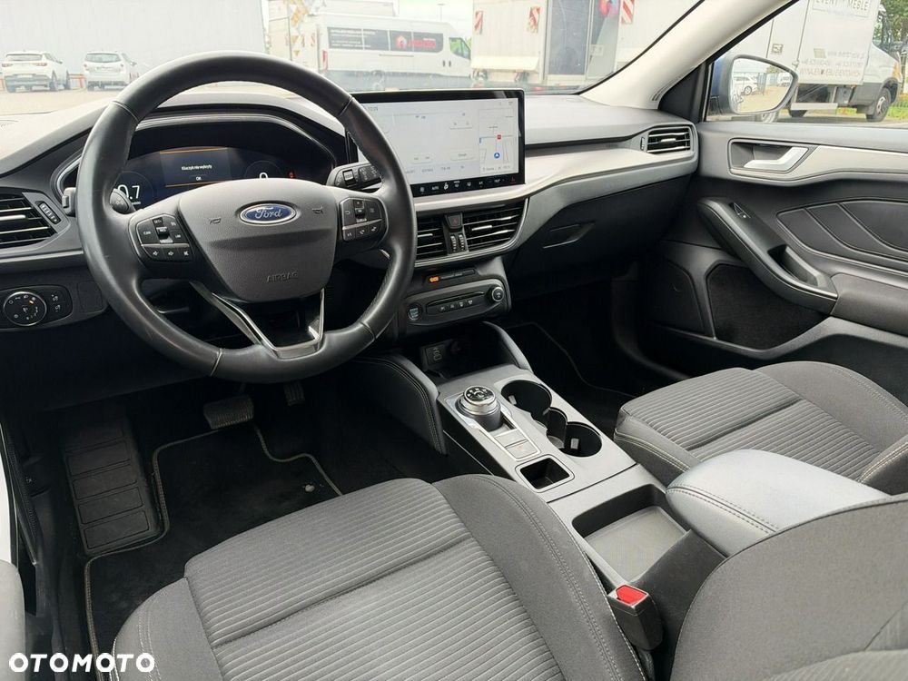 Ford Focus - 13