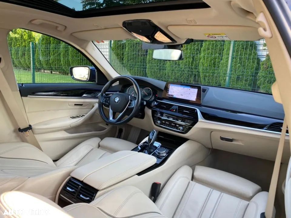 BMW Seria 5 520d Aut. Sport Line - 11