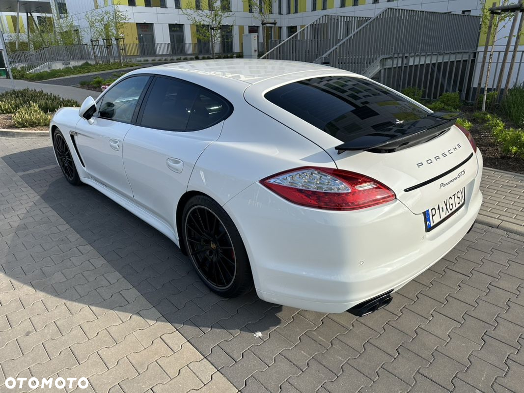 Porsche Panamera GTS - 38