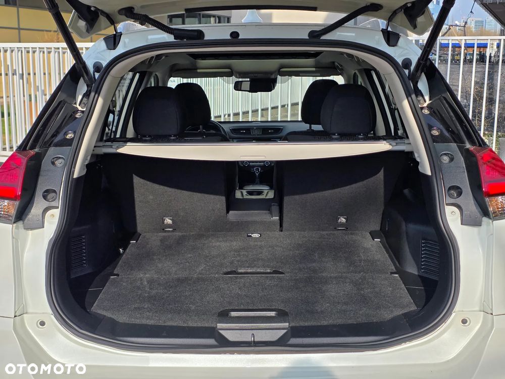 Nissan X-Trail 1.3 DIG-T N-Connecta 2WD DCT - 29
