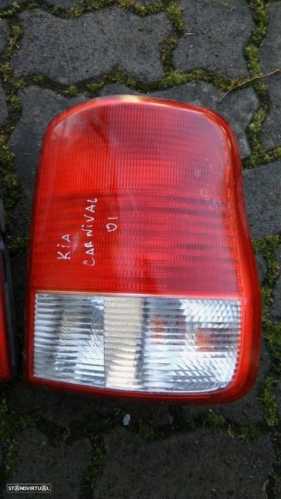 Para choques tras e farolins kia karnival - 9