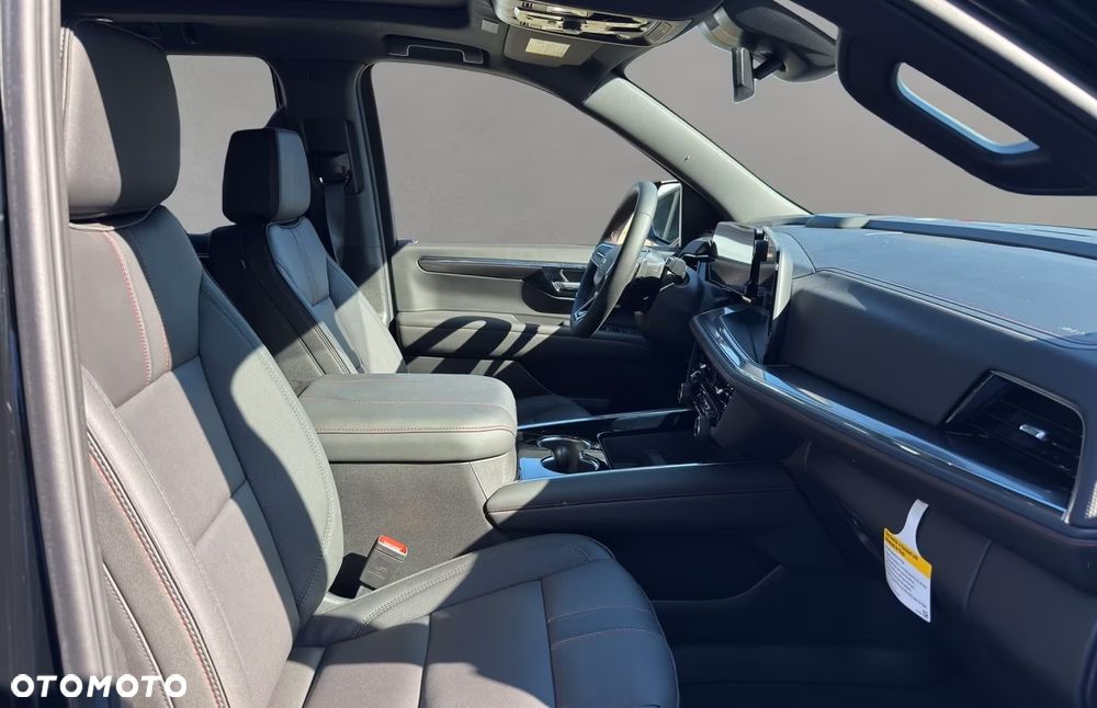 Chevrolet Tahoe - 6