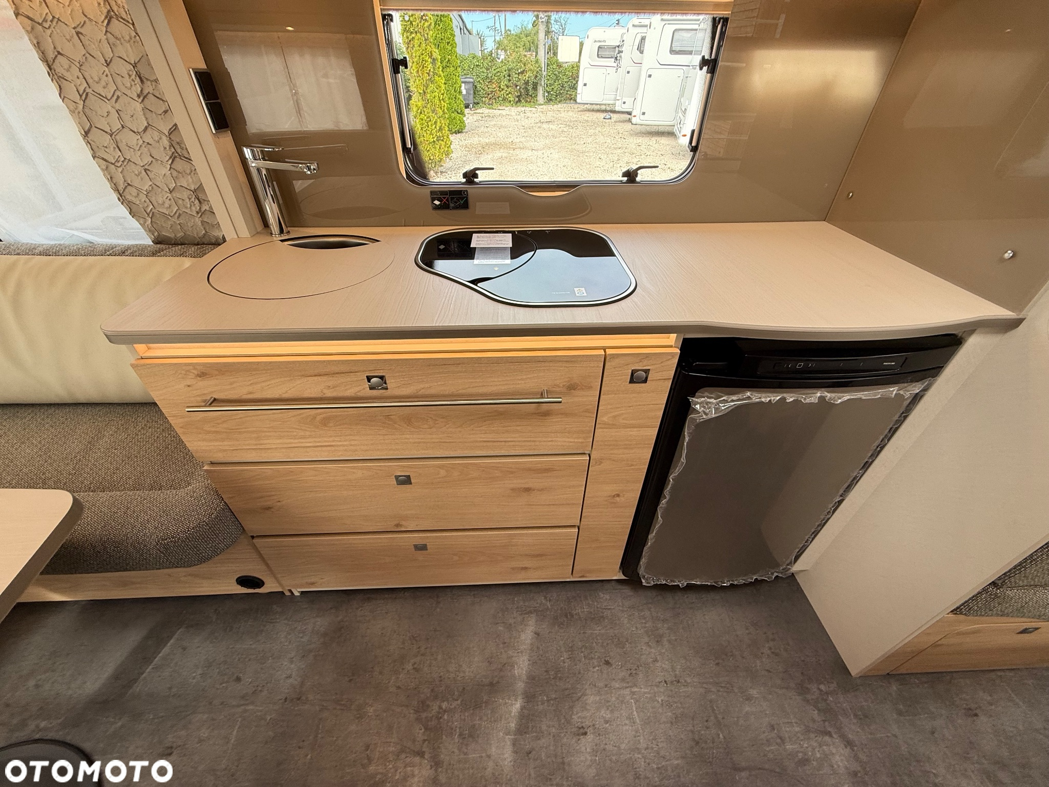 Dethleffs Nomad 730 FKR COMBI 6E Zimowa - 13