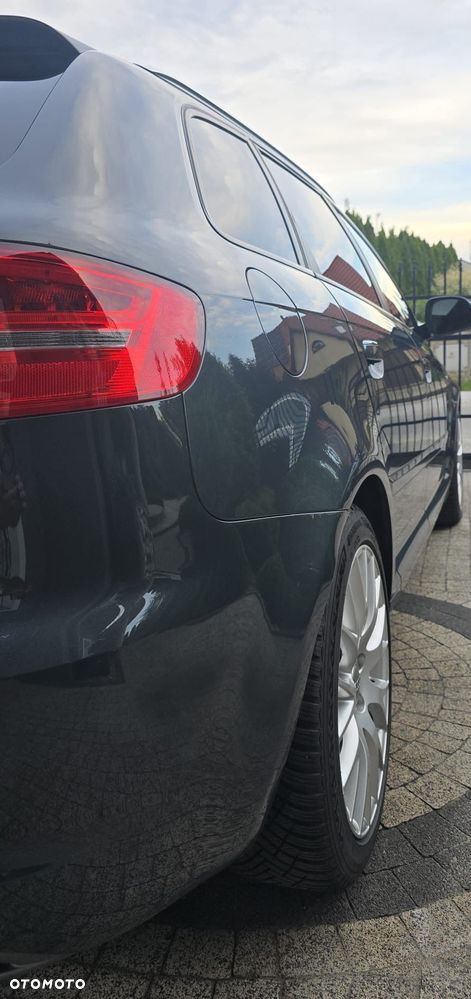 Audi A3 Sportback 2.0 TDI DPF quattro S line Sportpaket plus - 15