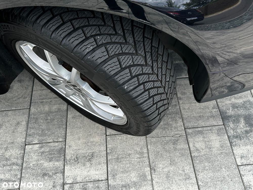 Volkswagen Passat - 17