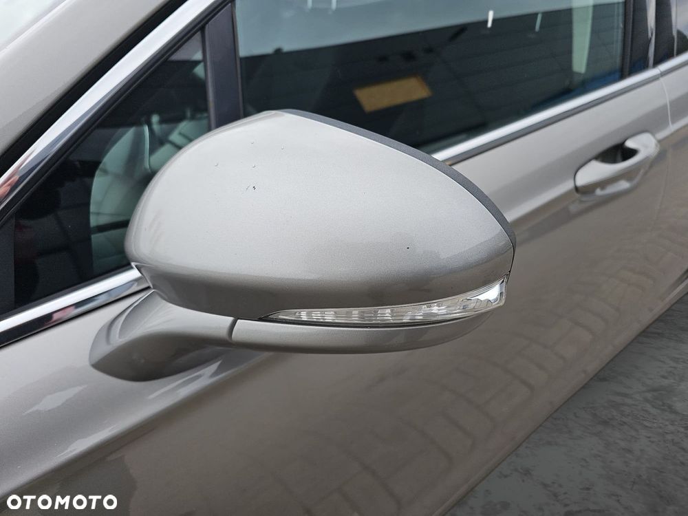 Ford Mondeo - 12