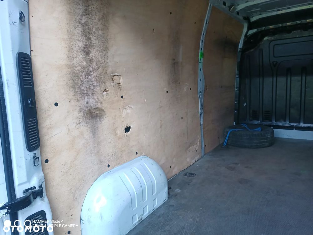 Renault Master - 32