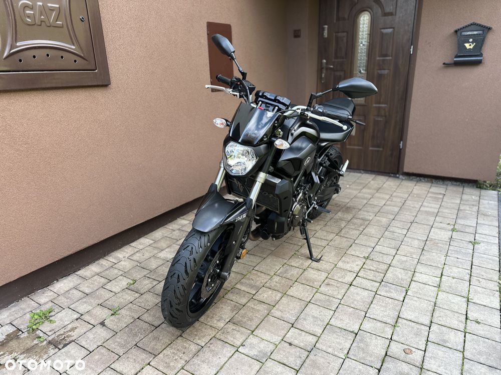 Yamaha MT - 24