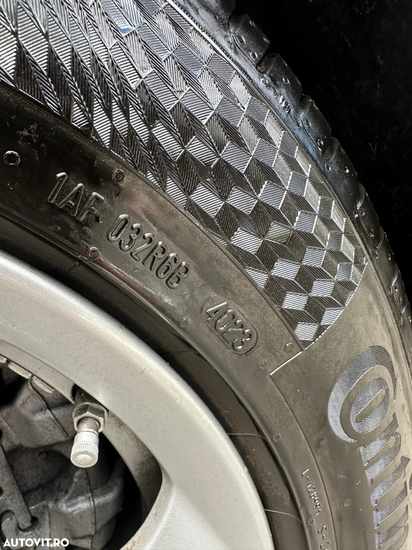 BMW Seria 3 320d - 12