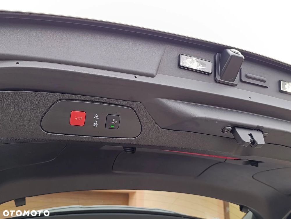 Opel Grandland X Plug-in-Hybrid4 1.6 DI Start/Stop INNOVATION - 22