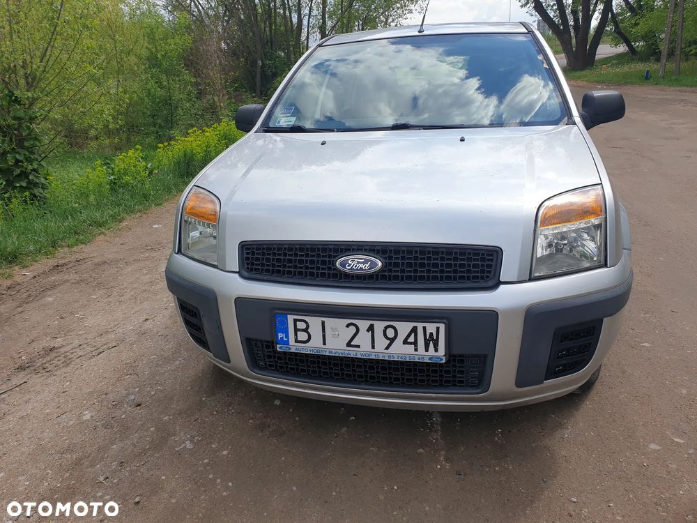 Ford Fusion - 1