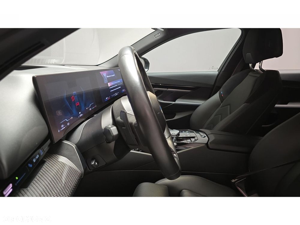 BMW Seria 5 - 28