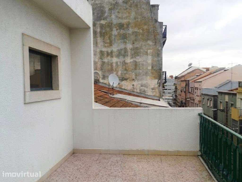 Apartamento T1 para Arrendamento em Lisboa - Grande imagem: 2/10