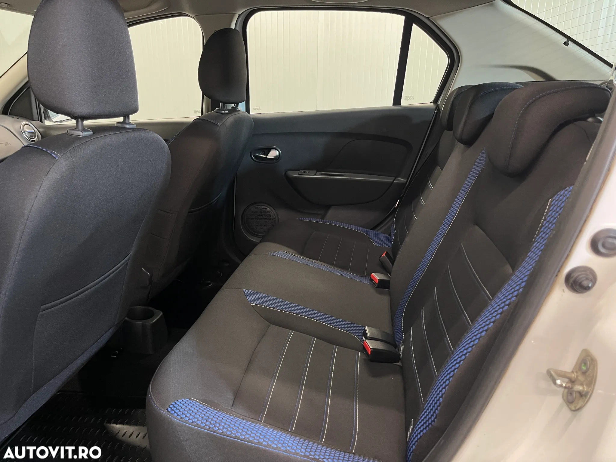 Dacia Logan 1.5 Blue dCi Prestige - 11