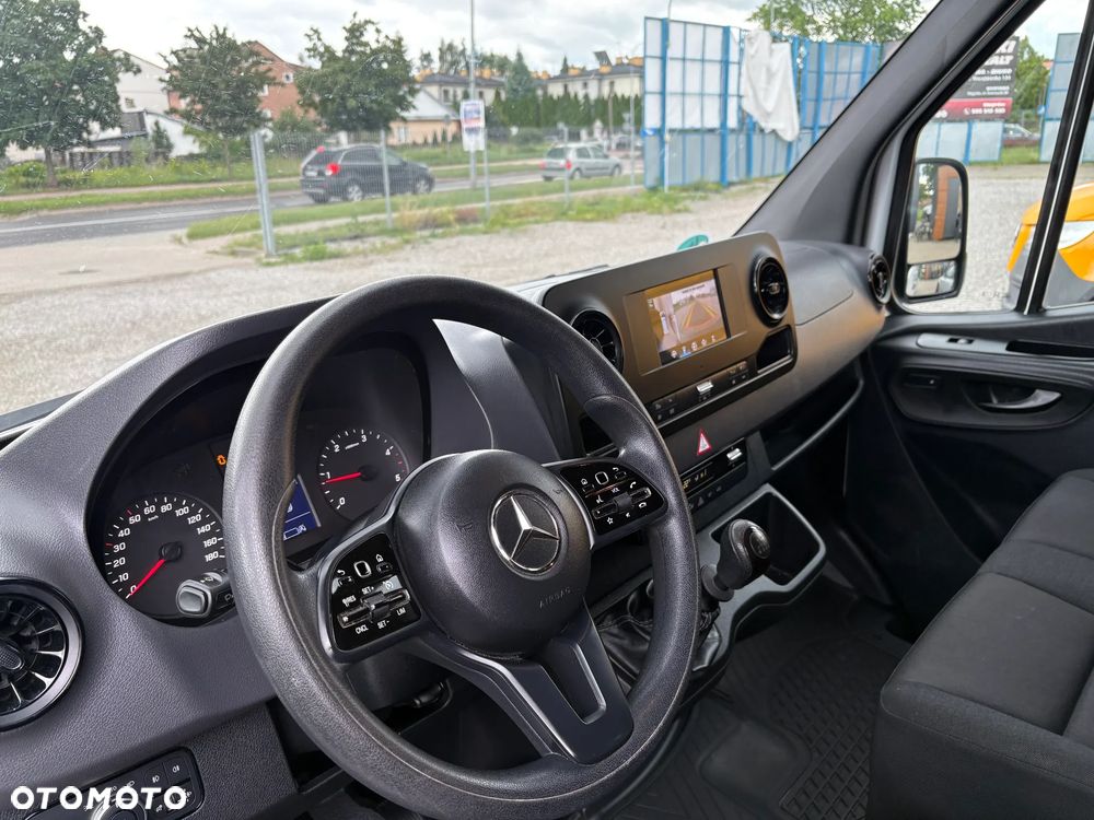Mercedes-Benz sprinter 317 - 12