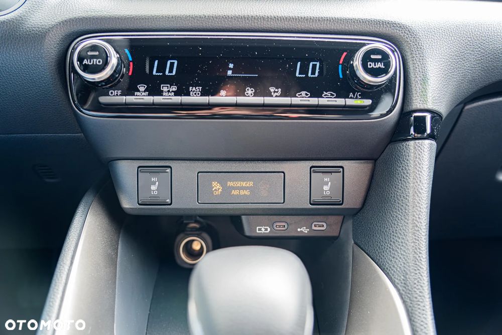 Mazda 2 SKYACTIV-G 90 Homura - 34