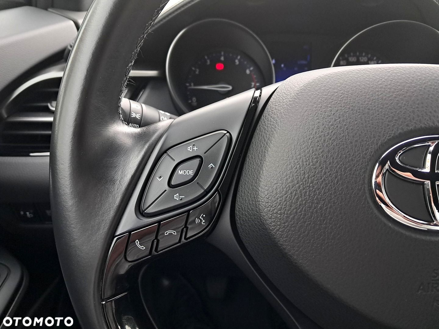 Toyota C-HR 1.2 T GPF Premium - 17