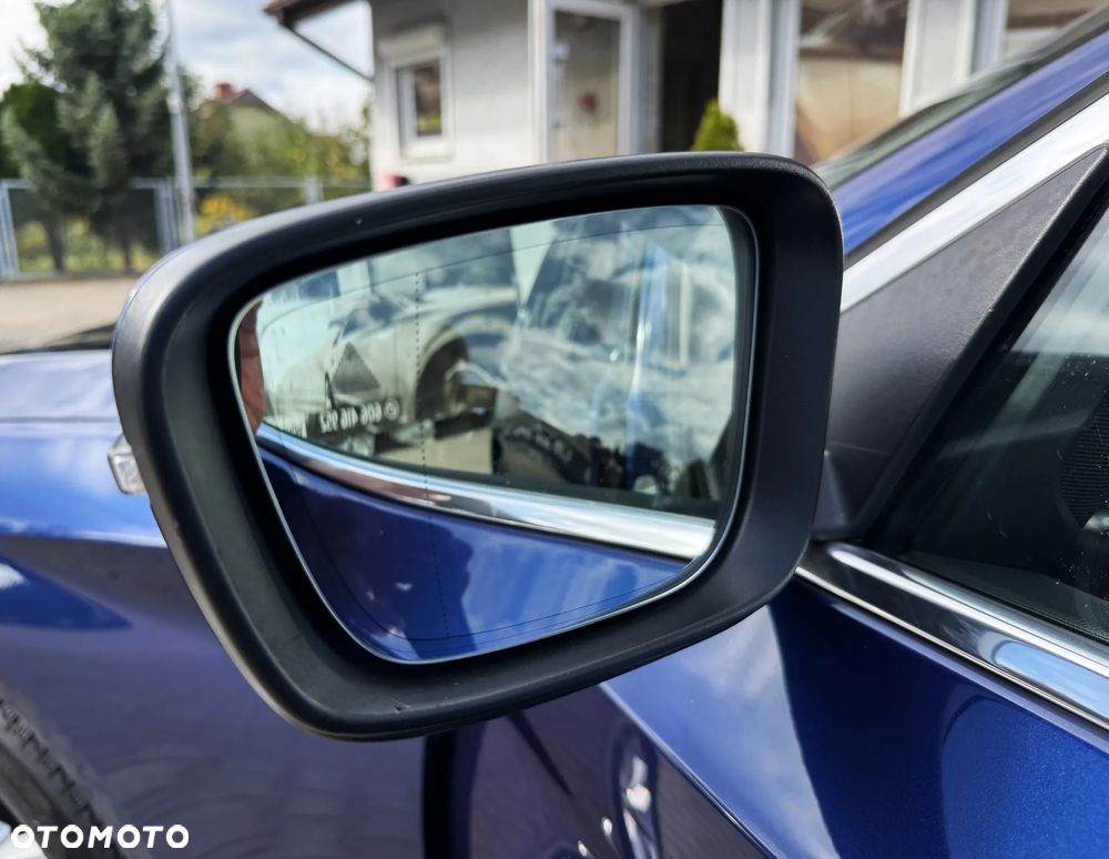 BMW Seria 5 520i Sport Line - 33