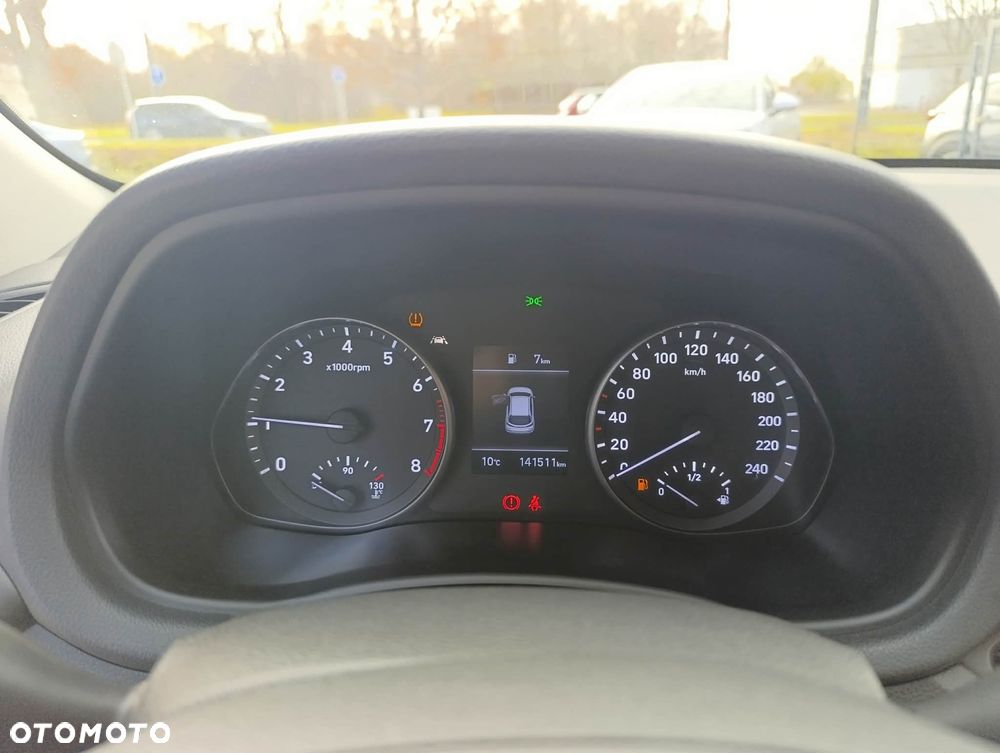 Hyundai i30 1.5 DPI Classic + - 10