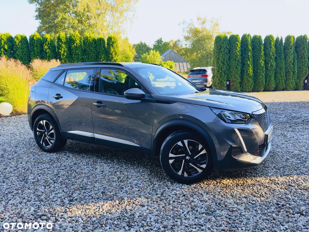 Peugeot 2008 - 8