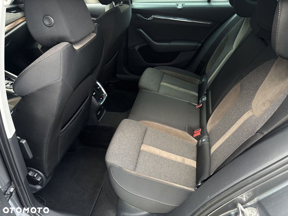 Skoda Octavia 2.0 TDI 4x4 Scout DSG - 13