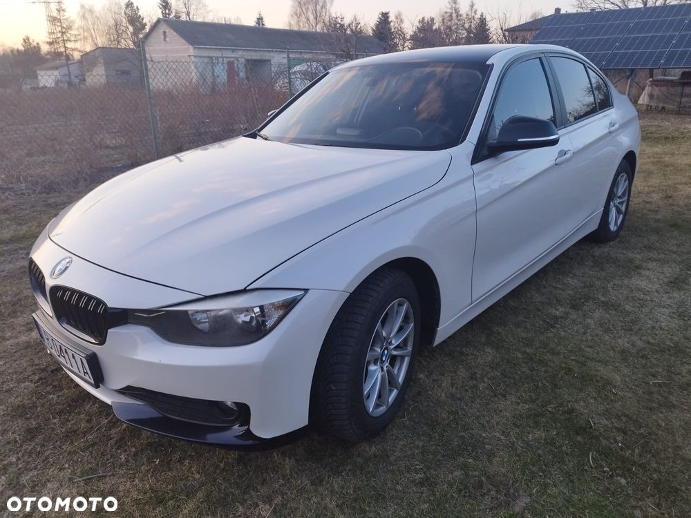 BMW Seria 3 318d - 1