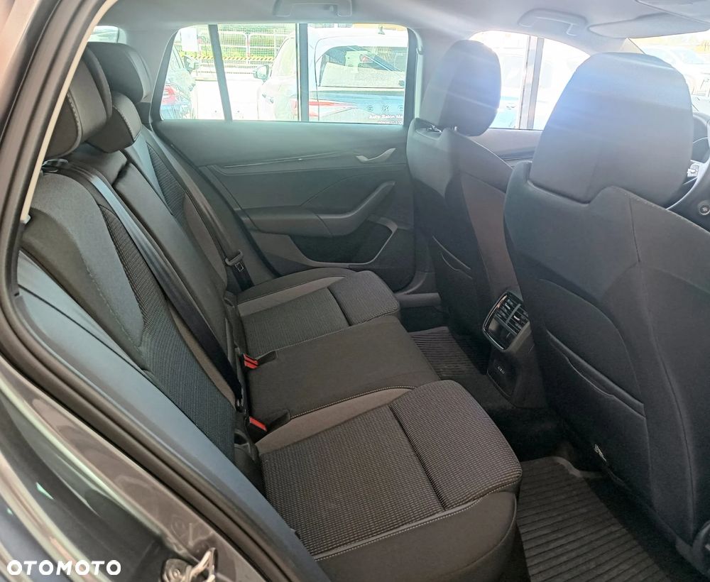 Skoda Octavia 1.5 TSI Edition 130 Selection - 11