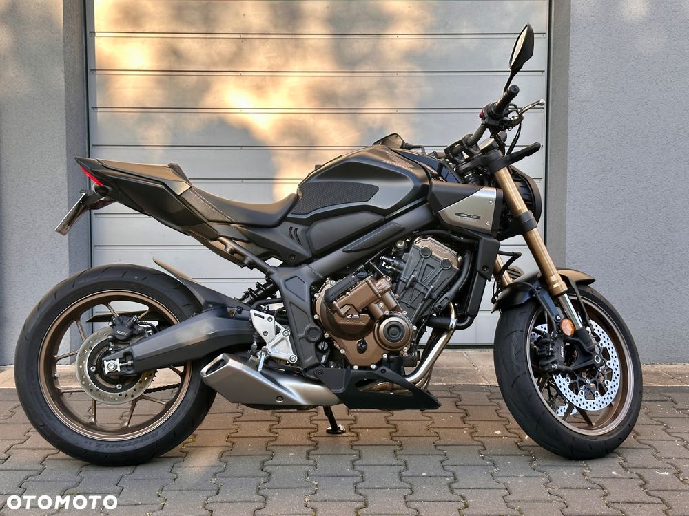 Honda CB - 4