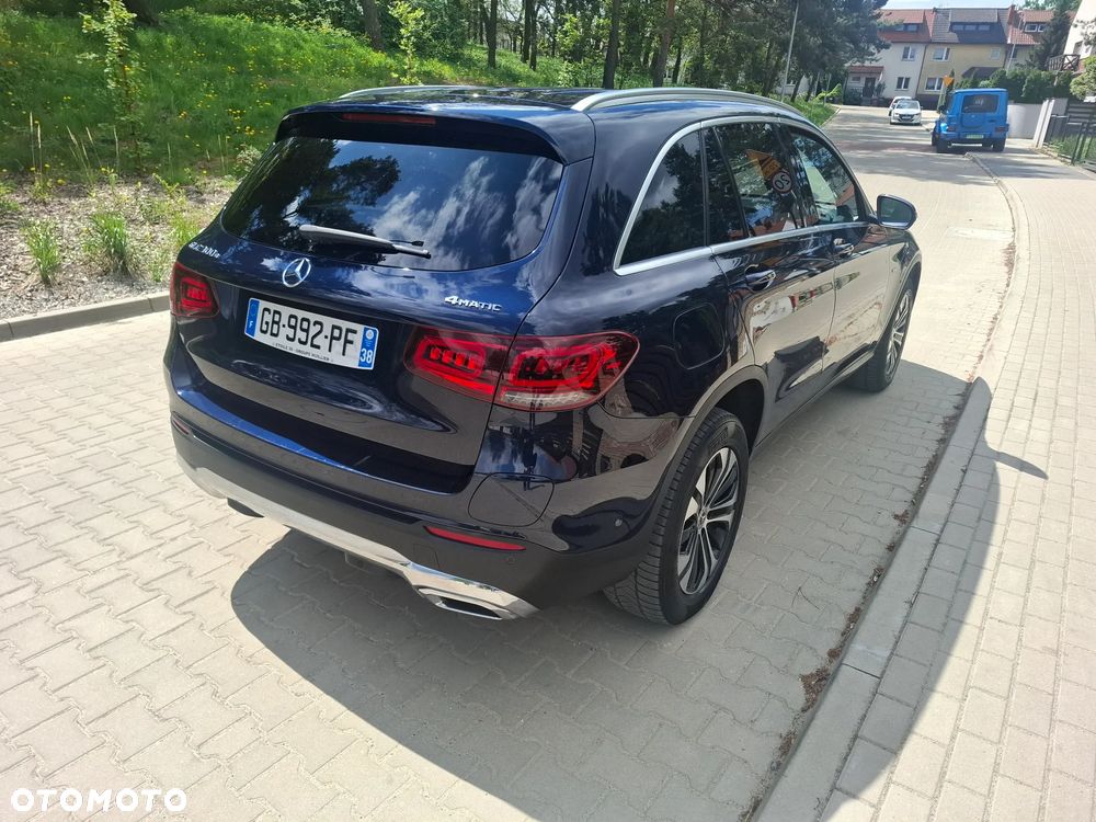 Mercedes-Benz GLC 300 e 4-Matic - 19