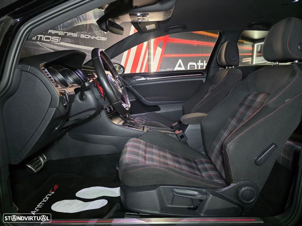 VW Golf 2.0 TSi GTi Performance - 12